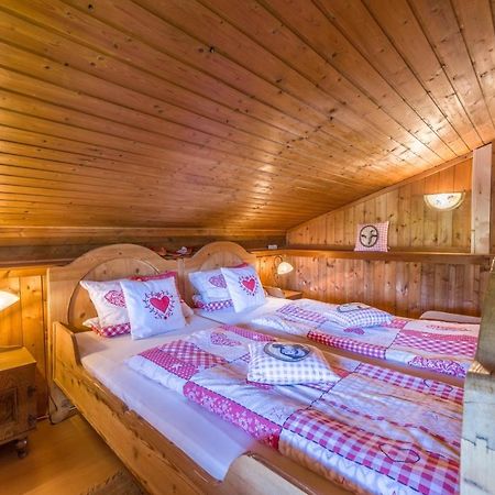 Direkt Zwischen Chiemsee U Alpen Dg แบร์เนา อัม คีมเซ ภายนอก รูปภาพ