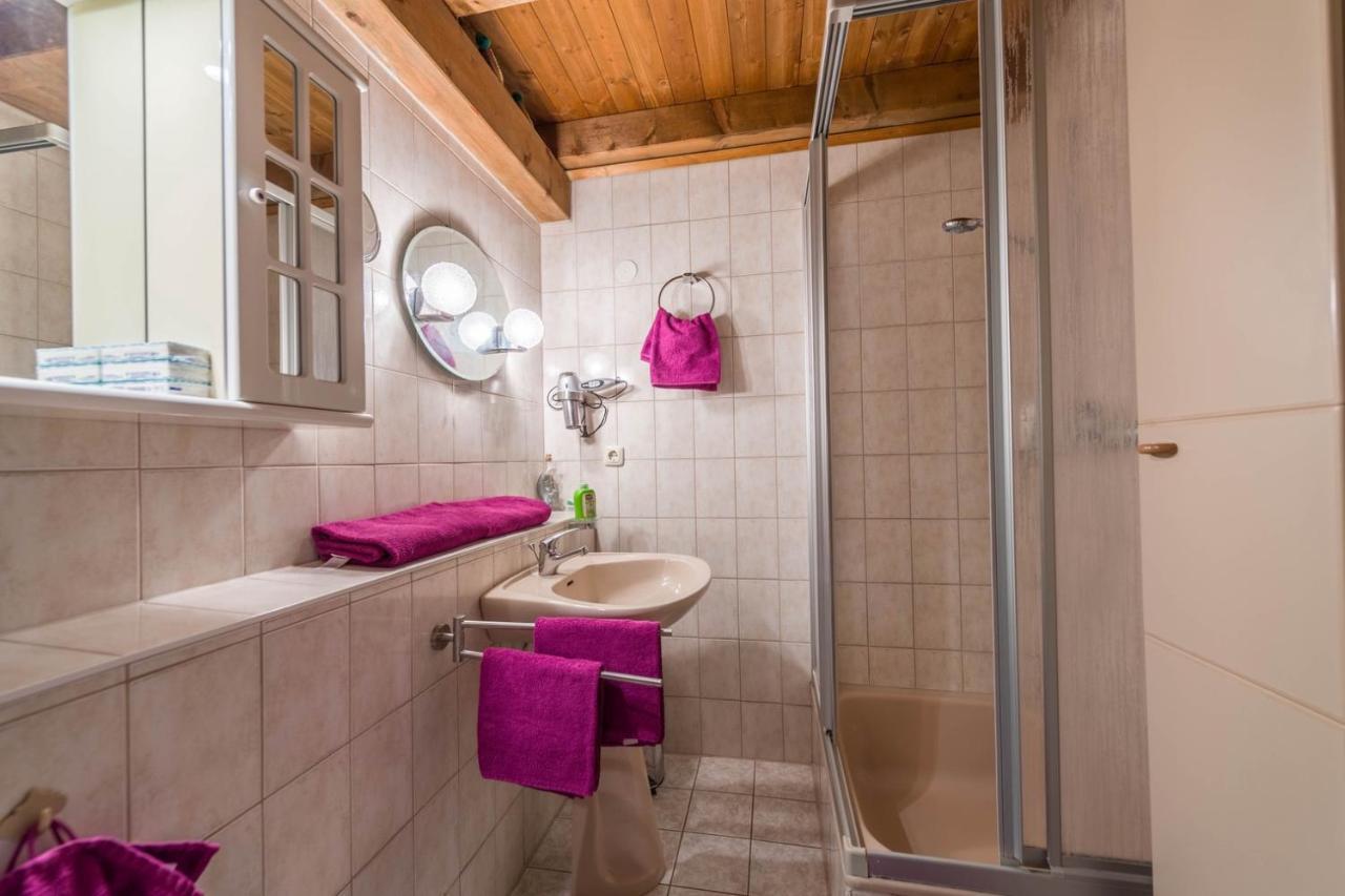 Direkt Zwischen Chiemsee U Alpen Dg แบร์เนา อัม คีมเซ ภายนอก รูปภาพ